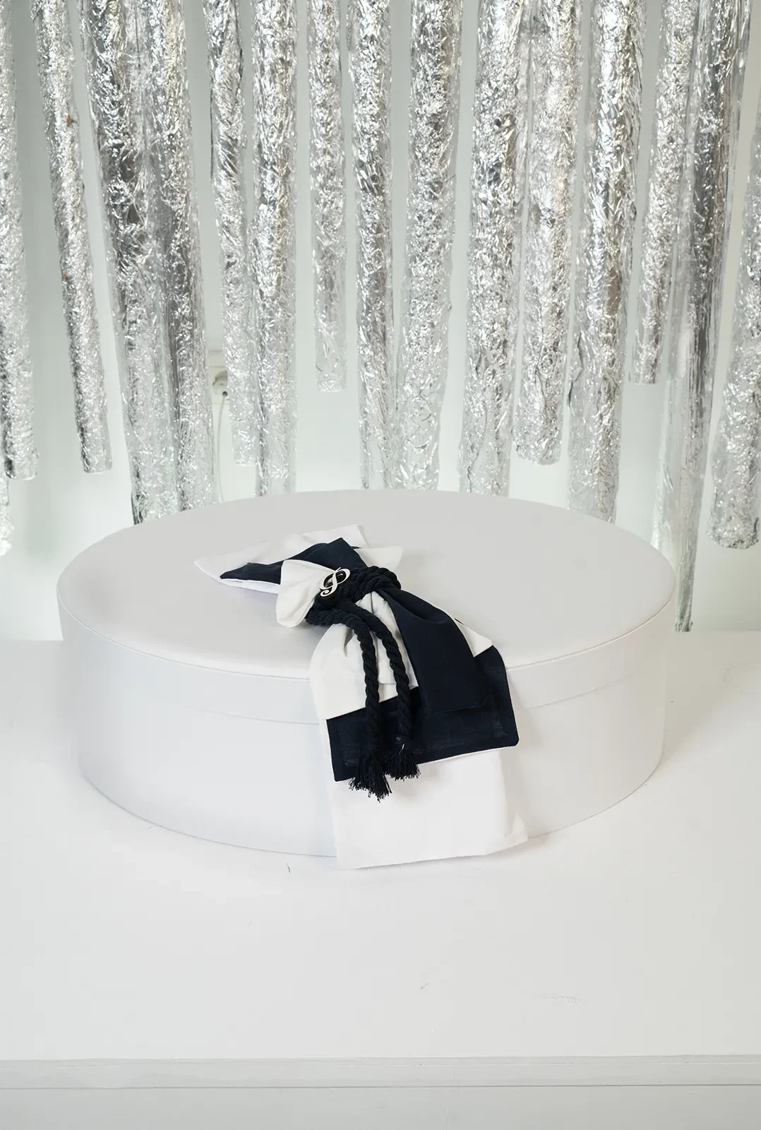 OVAL BOX B14102